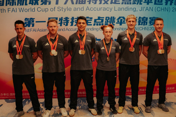 vlnr Kai Erthel, Elischa Weber, Samuel Wallrath, Zoe Stoll, Elias Kammer und Robin Griesheimer