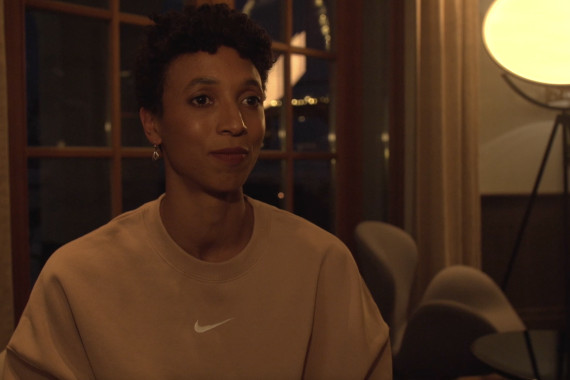 Im Interview spricht Olympiasiegerin und Weitsprung-Weltmeisterin Malaika Mihambo u.a. über die Besonderheit des Hahnenkamm-Rennens sowie ihre Ziele für die kommende Saison.