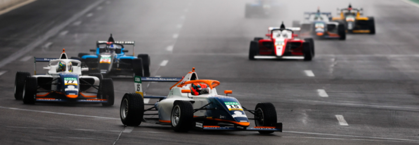 Nikita Bedrin (16/ITA/PHM Racing) kam mit dem Regen auf dem DEKRA Lausitzring am besten zurecht