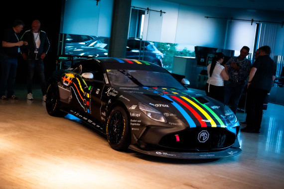 Aston Martin von COSY Racing by ESM bestreitet ab dem Nürburgring alle Rennen der ADAC GT4 Germany