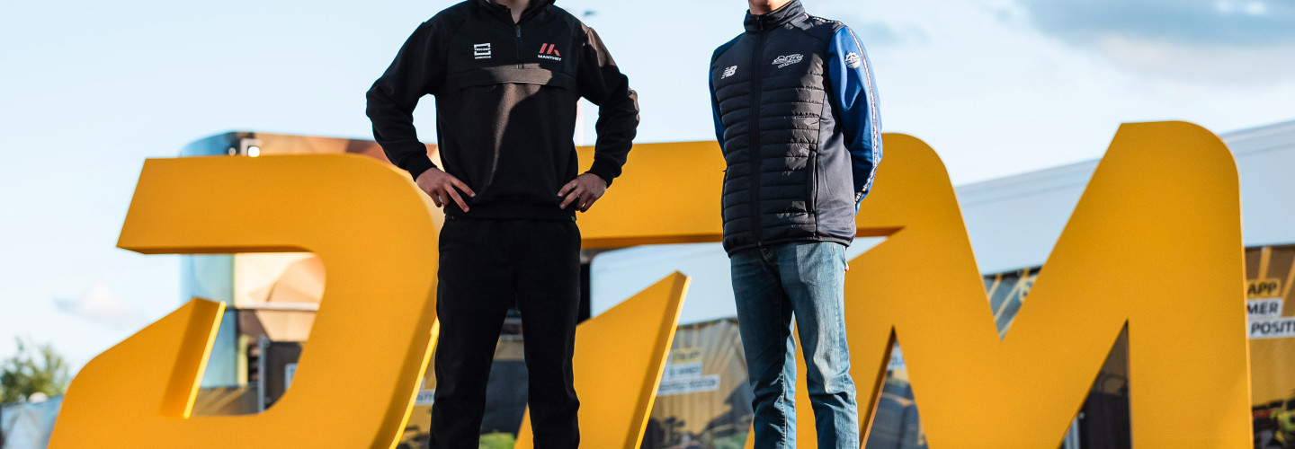 Morris Schuring und Thierry Vermeulen sind bereit für ihr Heimspiel (l-r)