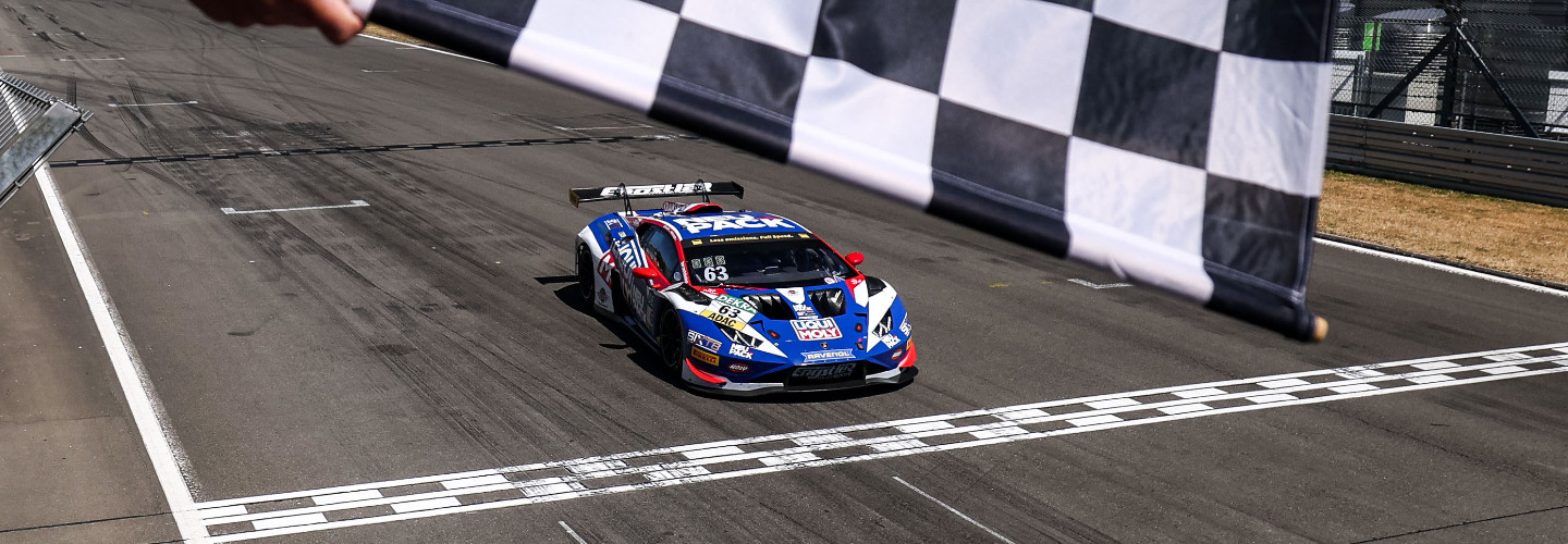 Dritter Saisonsieg im ADAC GT Masters für das Liqui Moly Team Engstler Motorsport
