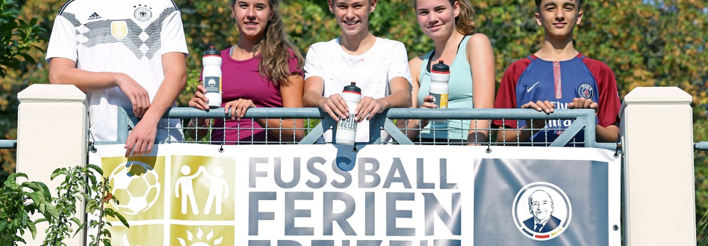 Die alljährlich Fußball-Ferien-Freizeiten findet statt.
