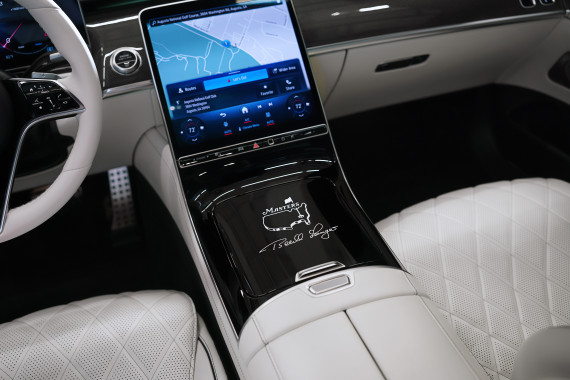 Mercedes-Benz ehrt Golf-Ikone Bernhard Langer mit individualisierter S-Klasse