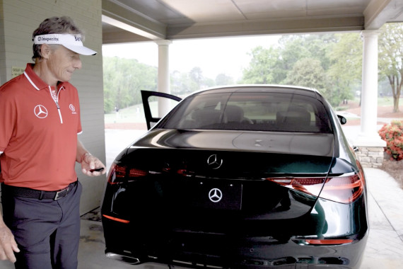Schnittbilder: Mercedes-Benz ehrt Golf-Ikone Bernhard Langer mit individualisierter S-Klasse