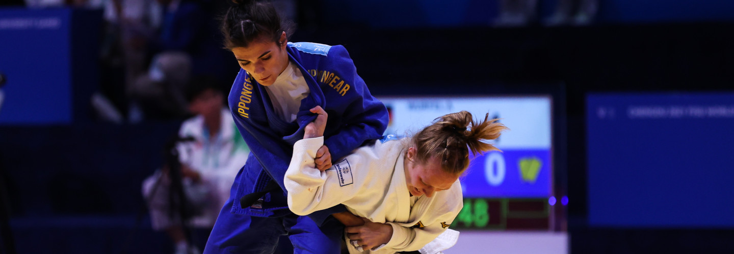 Die 23-Jährige besucht die Humboldt-Universität zu Berlin