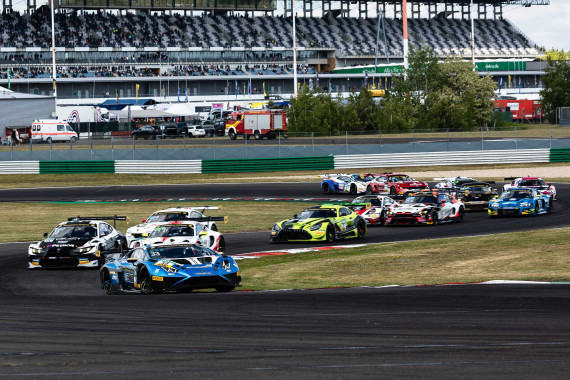 Das ADAC GT Masters startet zum zehnten Mal in Zandvoort