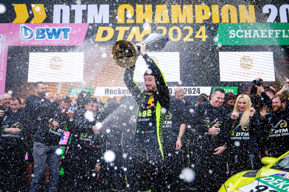 Die DTM-Stars jubeln auch zukünftig mit Schaumwein von Schumacher Selection