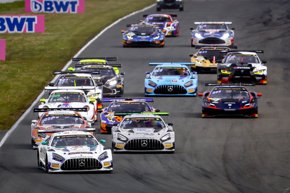 An der niederländischen Nordseeküste geht das ADAC GT Masters in die zweite Runde