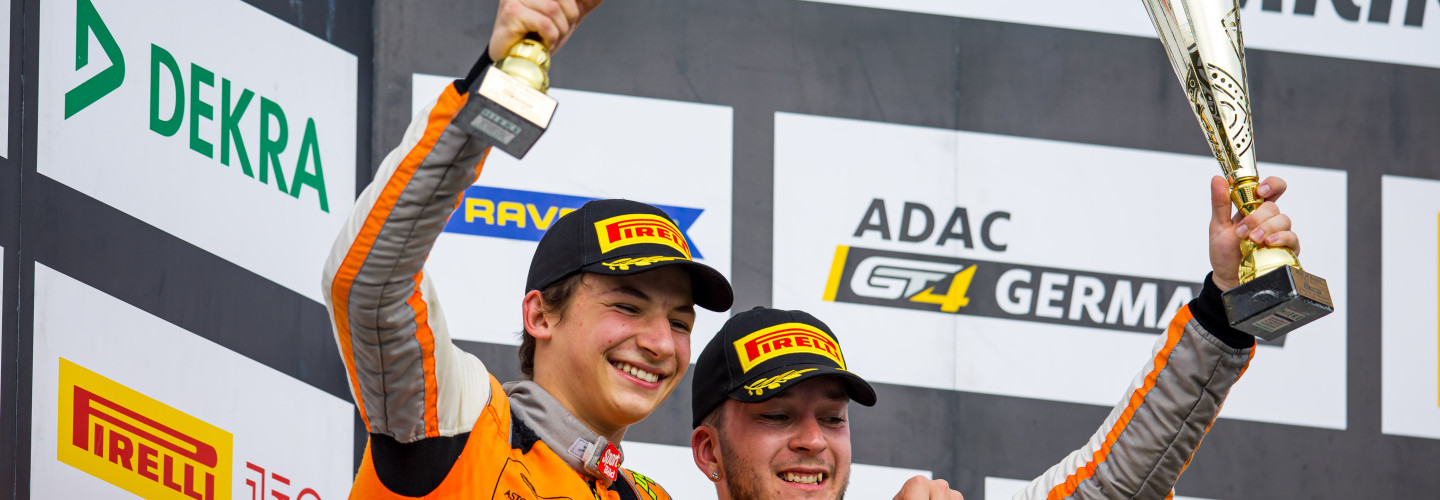 Großer Jubel bei Hugo Sasse (li.) und Mike David Ortmann