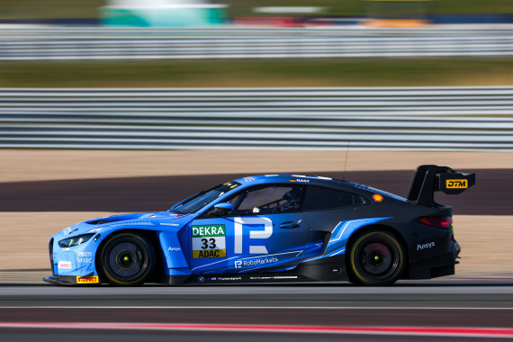 Vom Evo-Paket des BMW M4 GT3 erhofft sich René Rast noch mehr Performance