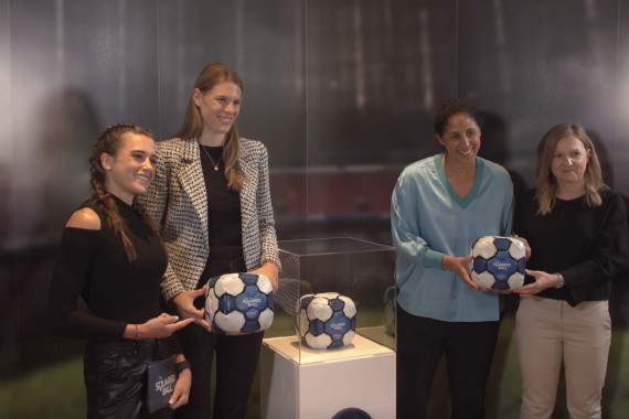 Schnittbilder: The Squared Ball