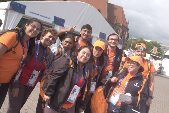 Schnittbilder vom Festival am Neptunbrunnen rund um die Special Olympics World Games.